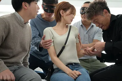 Người chồng thổ lộ nỗi lòng với bà xã về sở thích “anh muốn nhìn em bị làm tình tập thể”